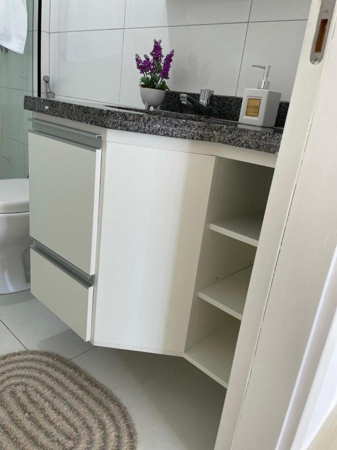 Ap dos Sonhos!!! Ótima localização. Varanda com chuveiro privativo. Apartamento Aracajú Exterior foto
